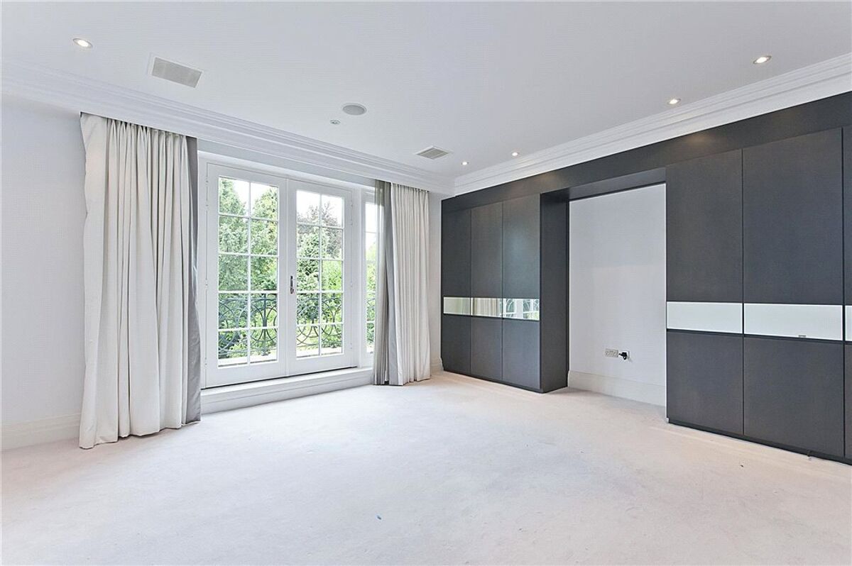 house for sale in Charlotte Terrace, Princess Square, Esher, Surrey