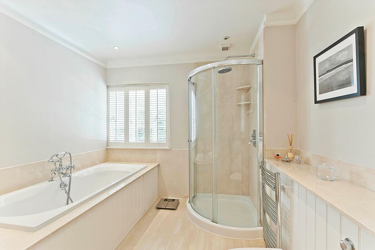 house for sale in Clare Hill, Esher, Surrey, KT10 ESH150027 Knight