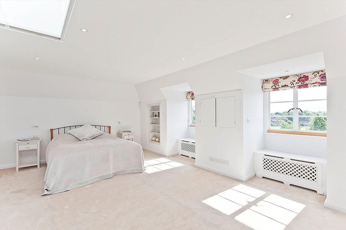 house for sale in Clare Hill, Esher, Surrey, KT10 ESH150027 Knight