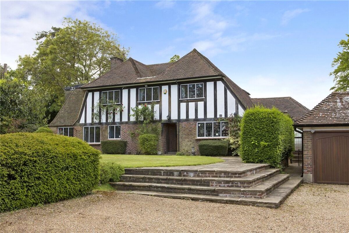 house for sale in Tyrrells Wood, Leatherhead, Surrey, KT22 ESH150113