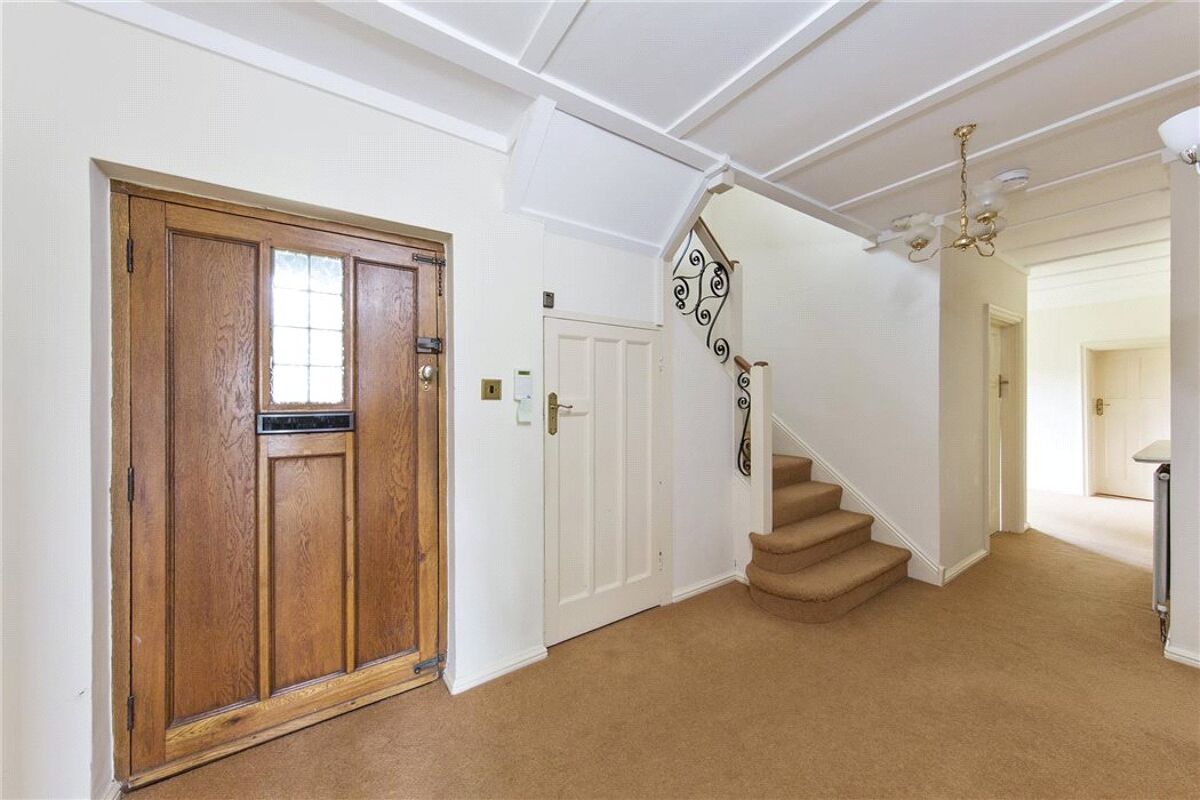 house for sale in Tyrrells Wood, Leatherhead, Surrey, KT22 ESH150113