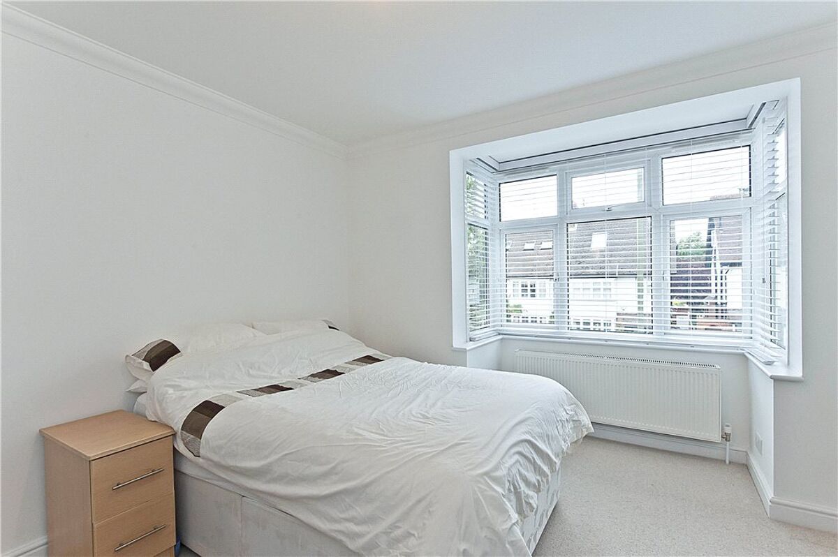 house for sale in Hare Lane, Claygate, Esher, Surrey, KT10 ESH150137