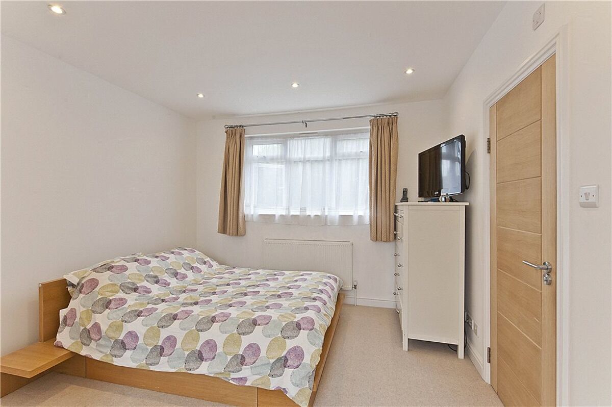 house for sale in Hare Lane, Claygate, Esher, Surrey, KT10 ESH150137