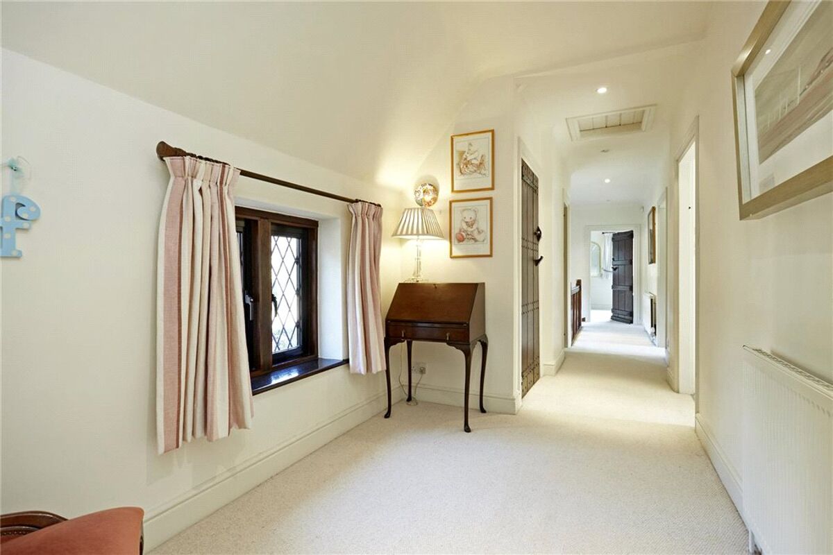 house for sale in Clive Road, Esher, Surrey, KT10 ESH160053 Knight