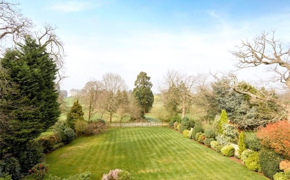 house for sale in Meadway, Esher, Surrey, KT10 ESH160080 Knight Frank