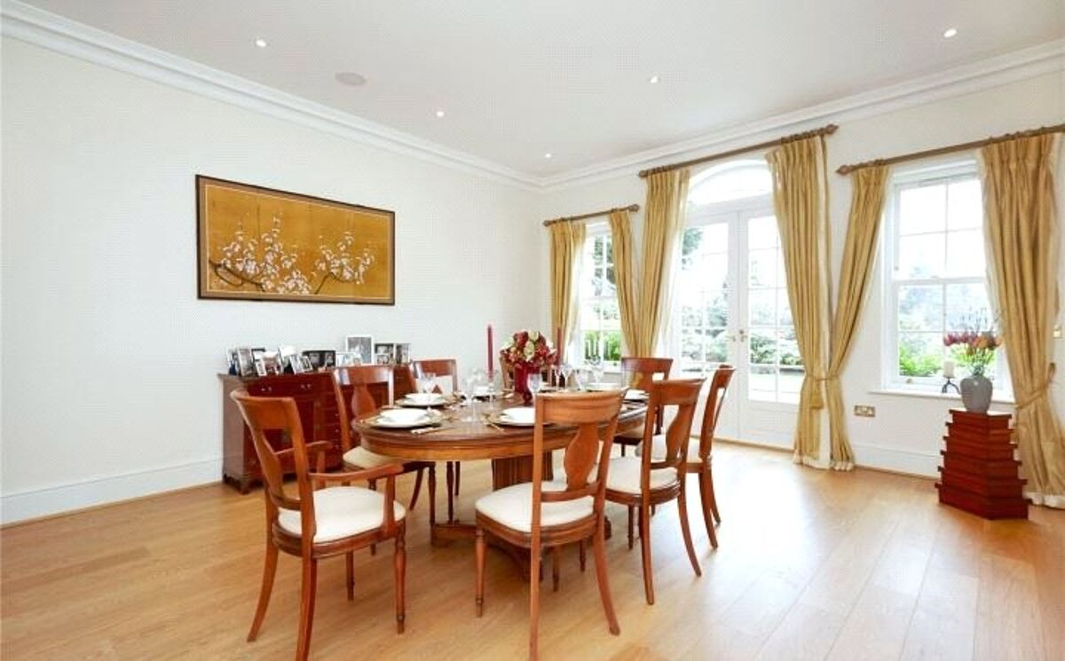 house for sale in Meadway, Esher, Surrey, KT10 ESH160080 Knight Frank