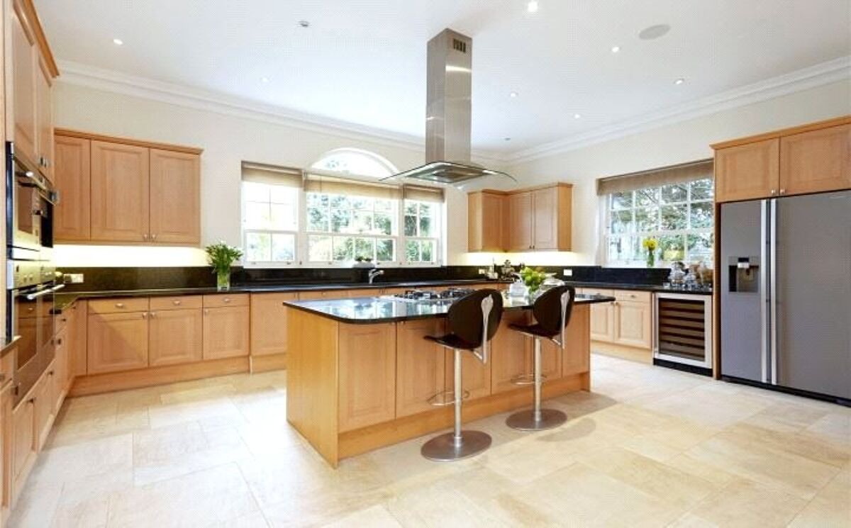 house for sale in Meadway, Esher, Surrey, KT10 ESH160080 Knight Frank