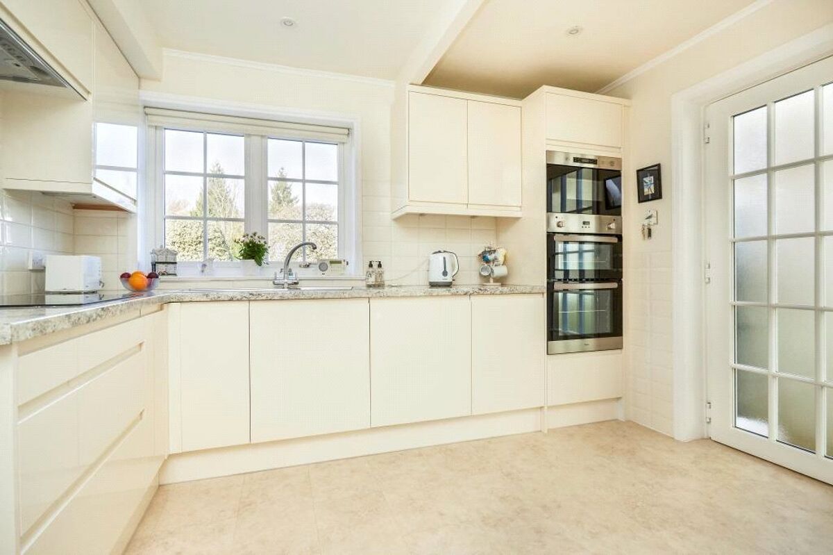 house for sale in Arbrook Lane, Esher, Surrey, KT10 ESH160141