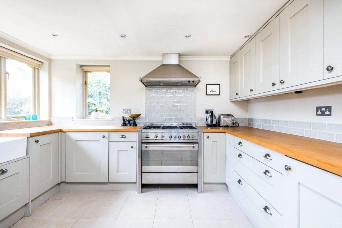 house for sale in Church Walk, Thames Ditton, Surrey, KT7 ESH170054