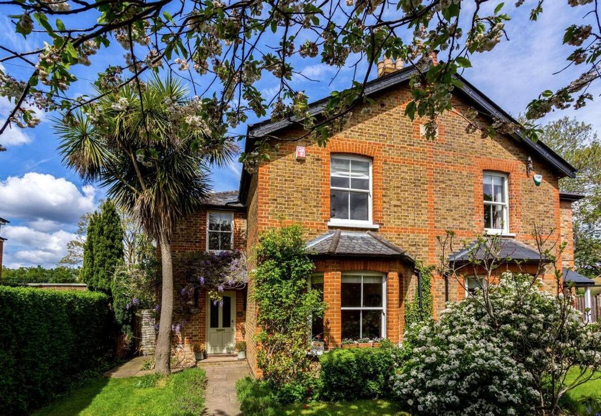 house for sale in Church Walk, Thames Ditton, Surrey, KT7 ESH170054