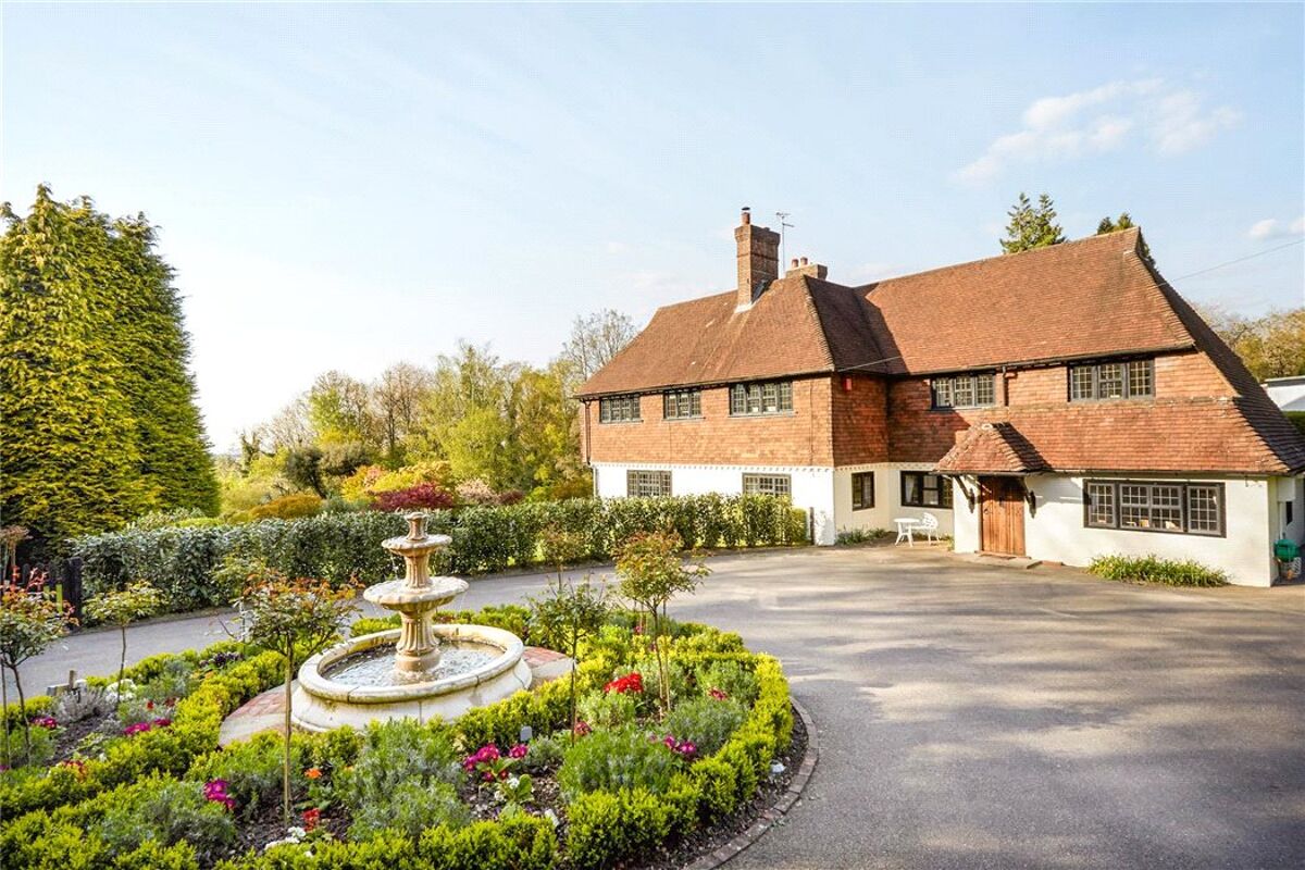 house for sale in Tyrrells Wood, Leatherhead, Surrey, KT22 ESH170065