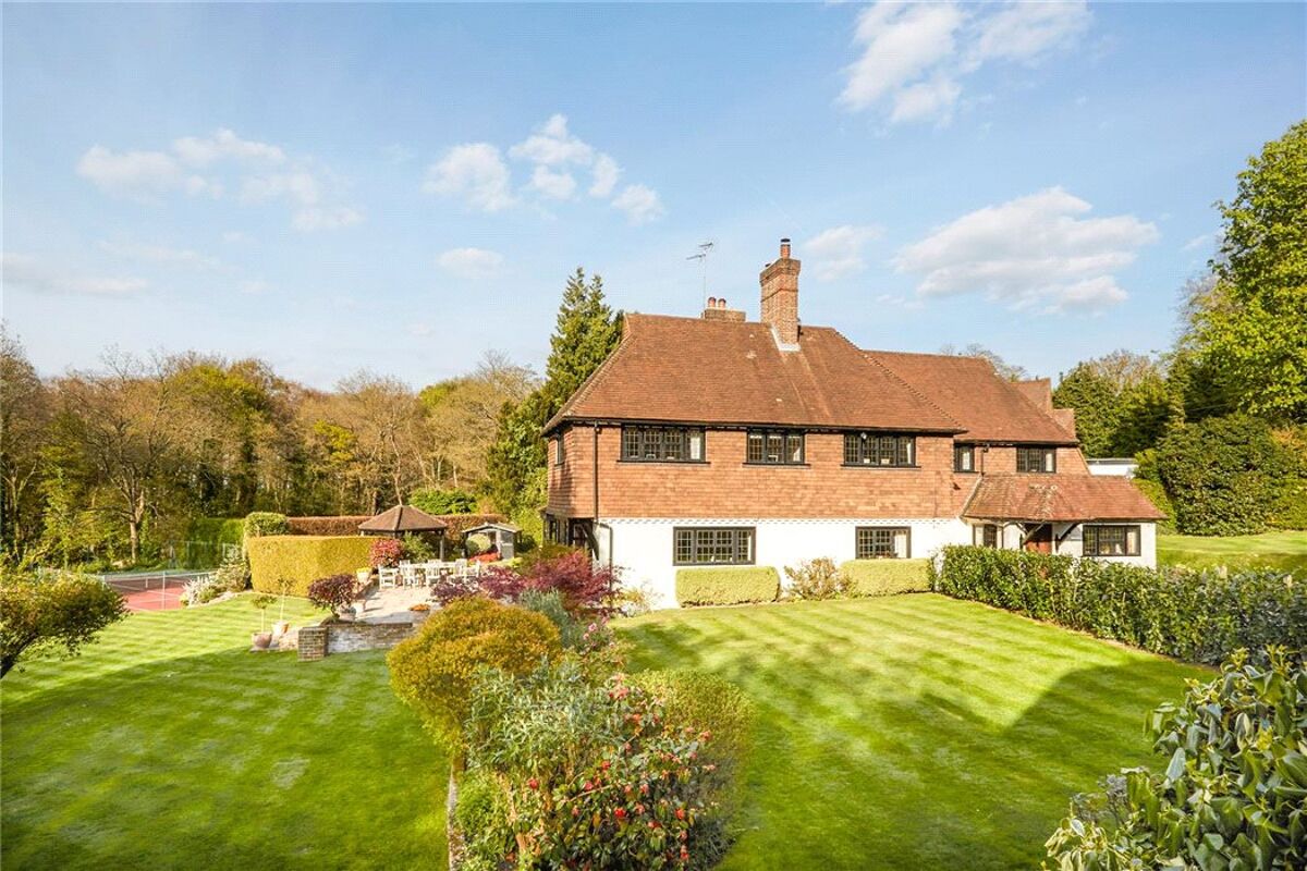 house for sale in Tyrrells Wood, Leatherhead, Surrey, KT22 ESH170065