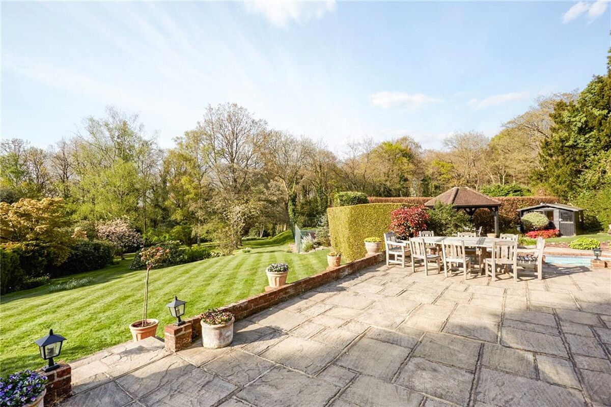 house for sale in Tyrrells Wood, Leatherhead, Surrey, KT22 ESH170065