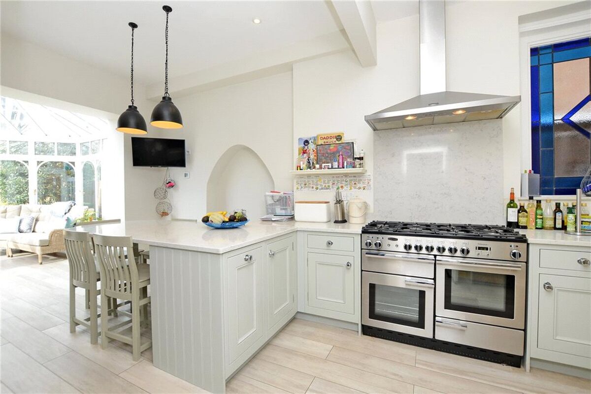 house for sale in Victoria Avenue, Surbiton, KT6 ESH170121 Knight Frank