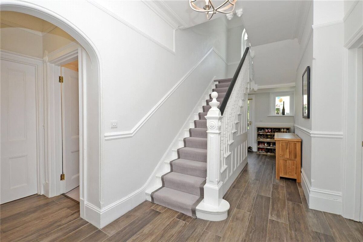 house for sale in Victoria Avenue, Surbiton, KT6 ESH170121 Knight Frank