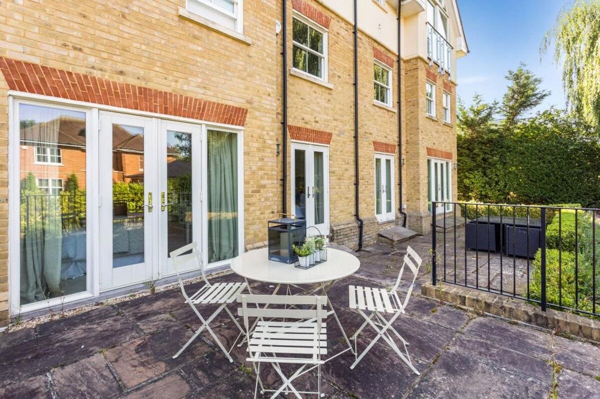 flat for sale in Wayneflete Place, Esher, Surrey, KT10 ESH170153