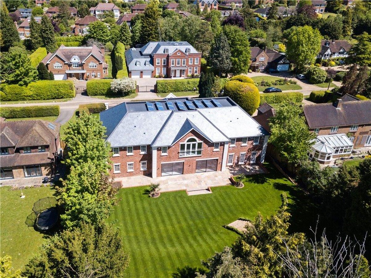 house for sale in Grays Lane, Ashtead, Surrey, KT21 ESH170247