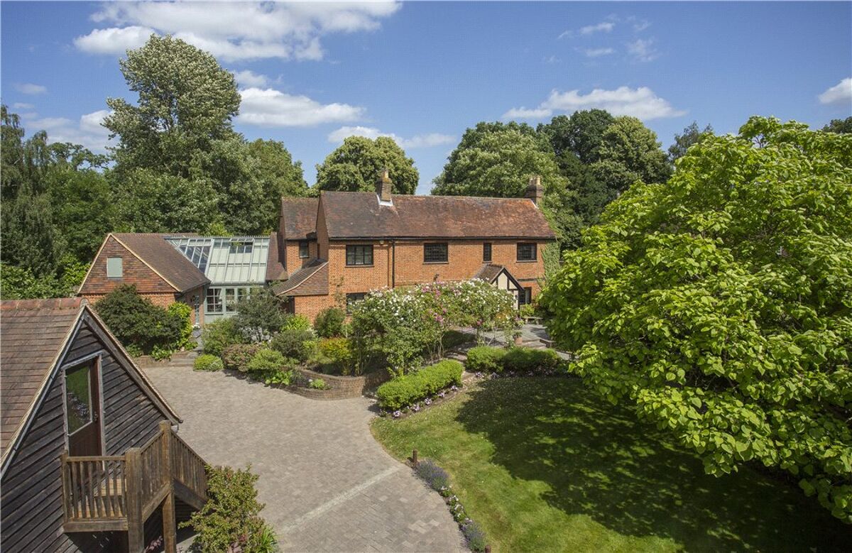 house for sale in Ditton Hill, Surbiton, Surrey, KT6 ESH180032