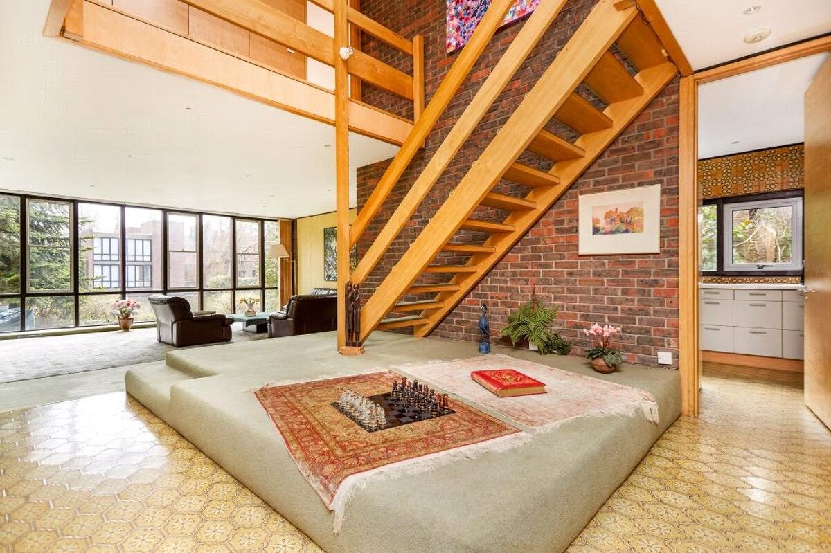 house for sale in Lakeside Drive, Esher, Surrey, KT10 ESH180044