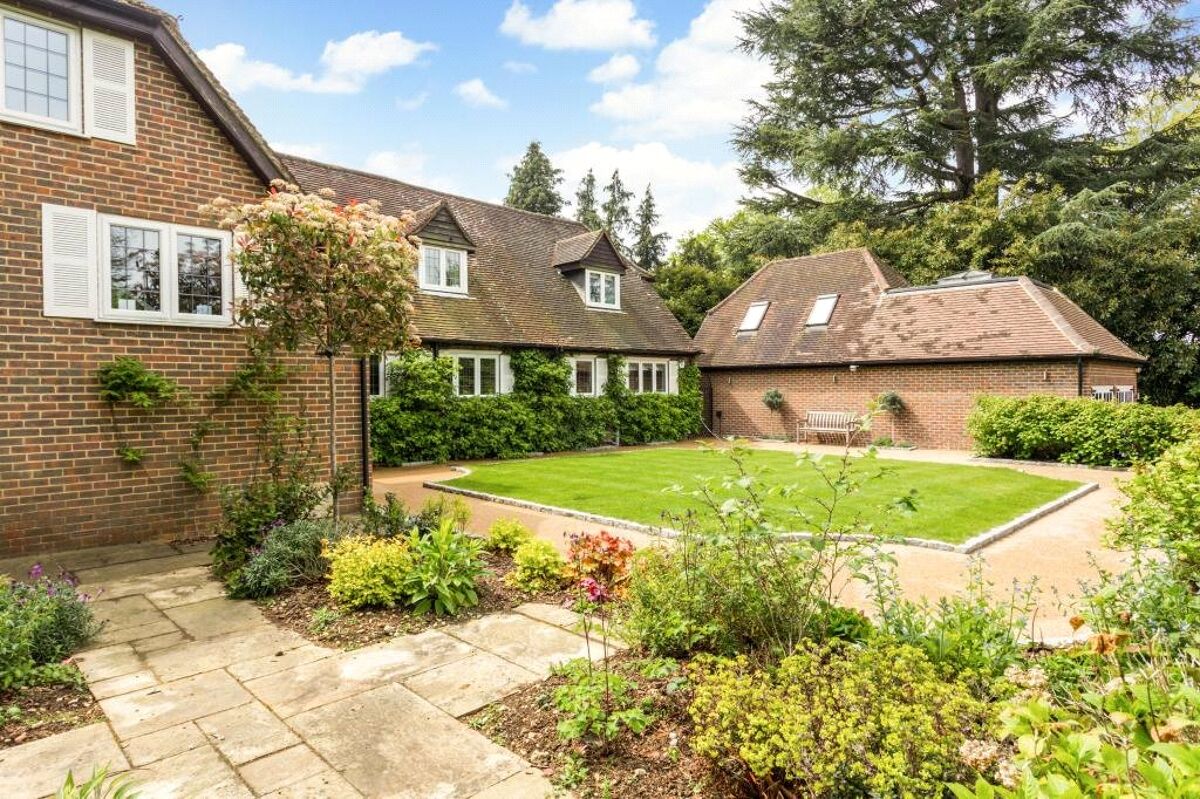 house for sale in Tyrrells Wood, Leatherhead, Surrey, KT22 ESH180140