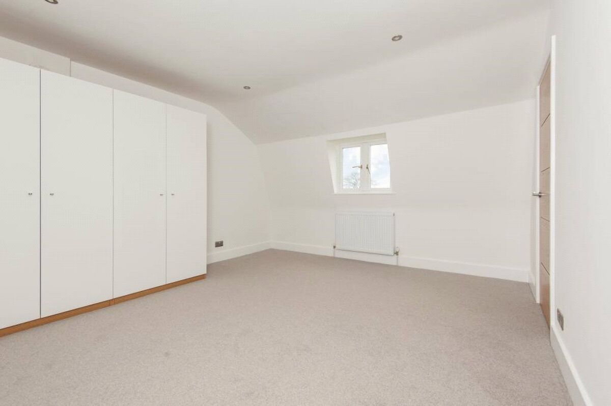 Property for sale Hampton Court Road, East Molesey, Surrey, KT8