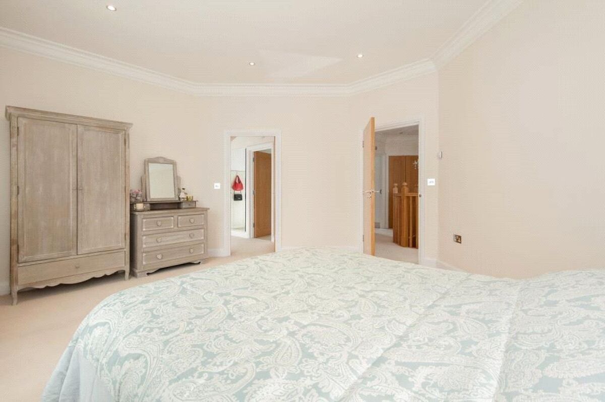 house for sale in Palace Road, East Molesey, Surrey, KT8. ESH190127