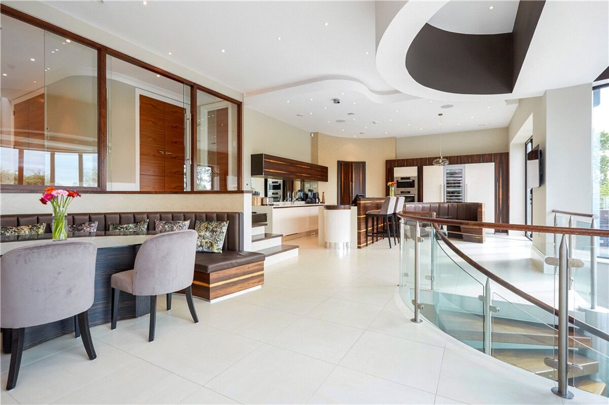 house for sale in Pelhams Walk, Esher, Surrey, KT10 ESH190131