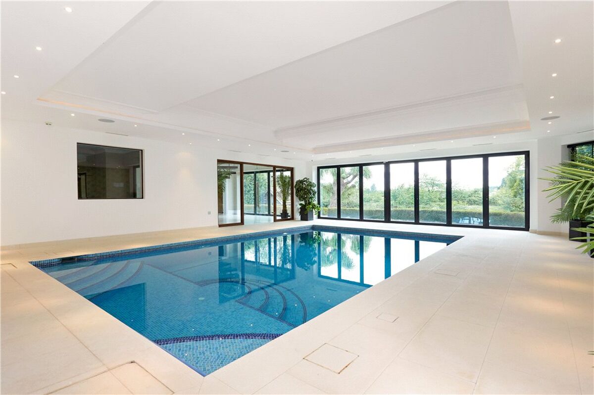 house for sale in Pelhams Walk, Esher, Surrey, KT10 ESH190131