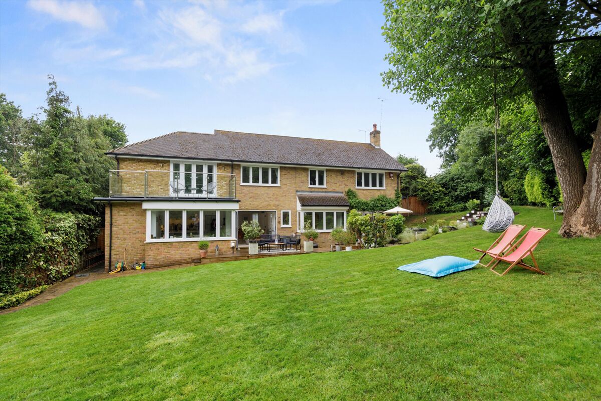 house for sale in Berkeley Gardens, Claygate, Esher, Surrey, KT10