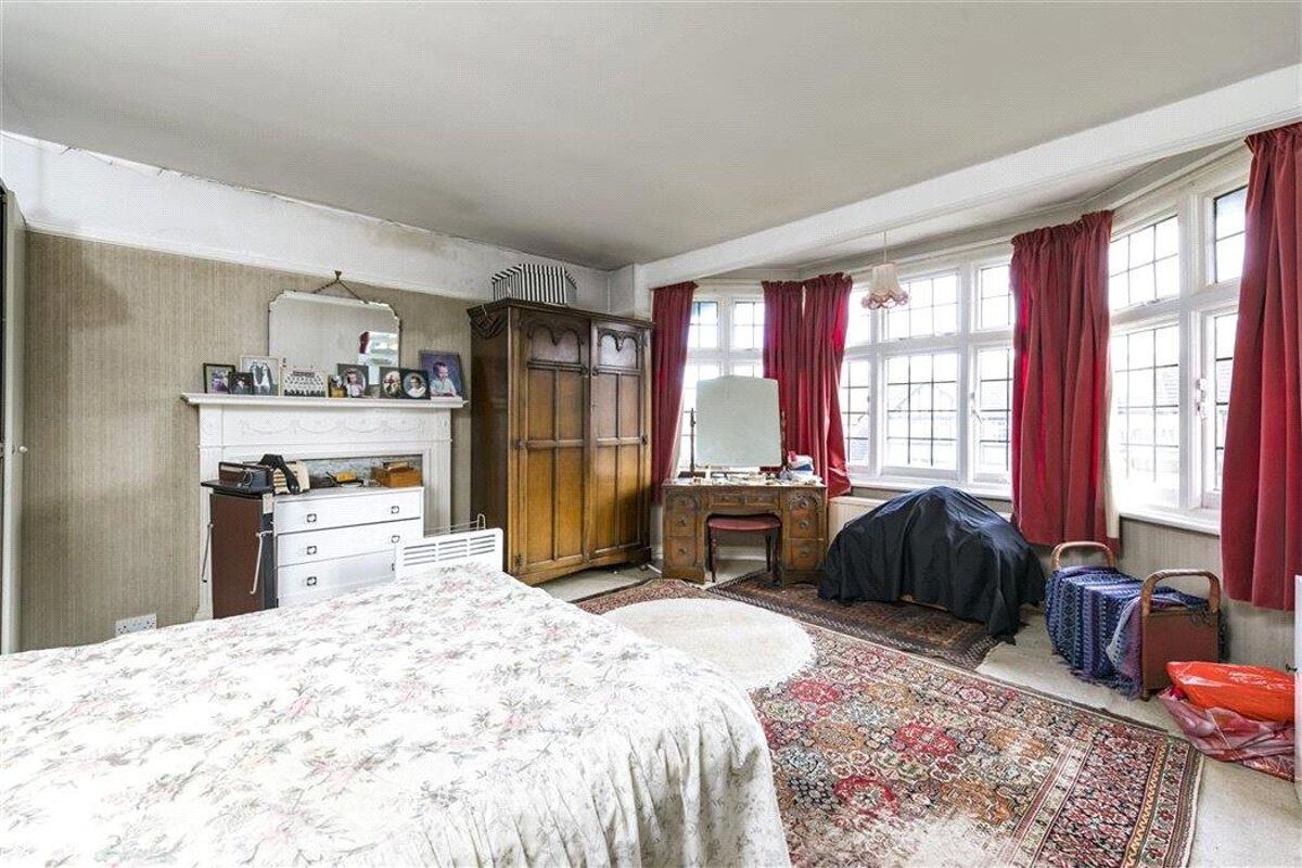 house for sale in West Hill Avenue, Epsom, Surrey, KT19 ESH190175