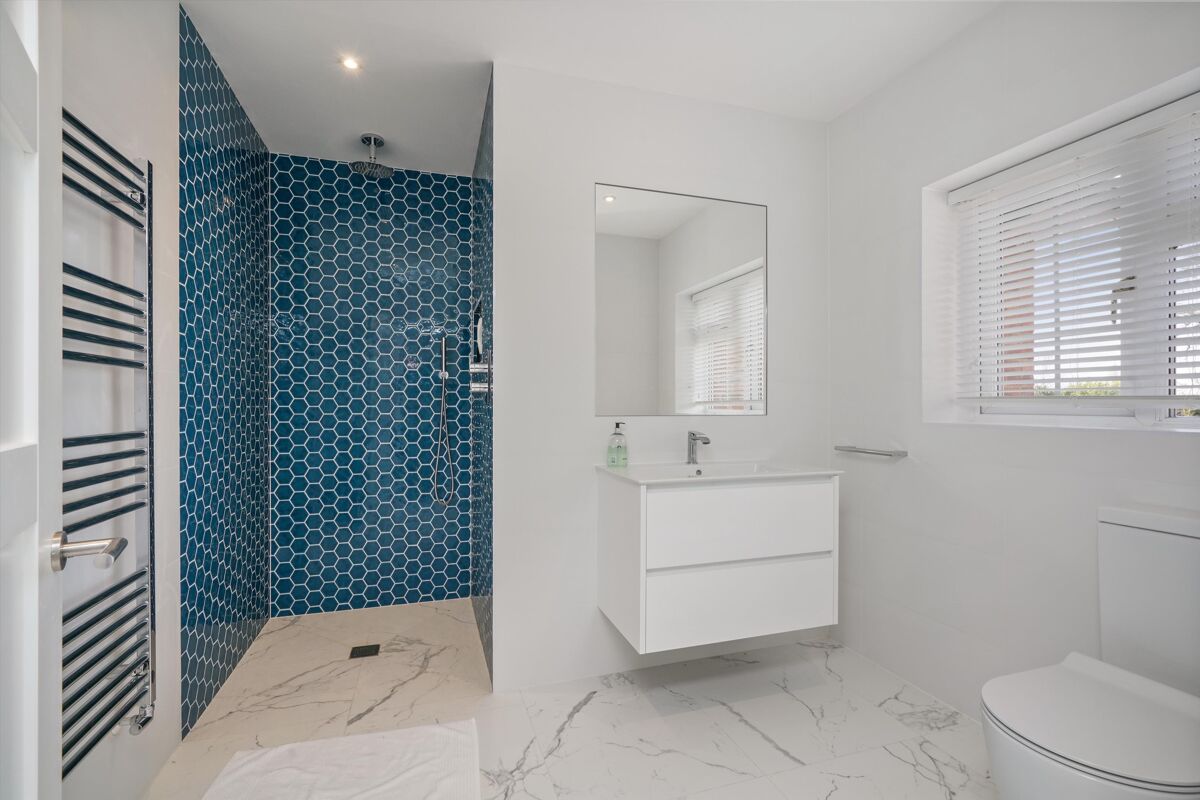 house for sale in Ruxley Crescent, Claygate, Esher, Surrey, KT10