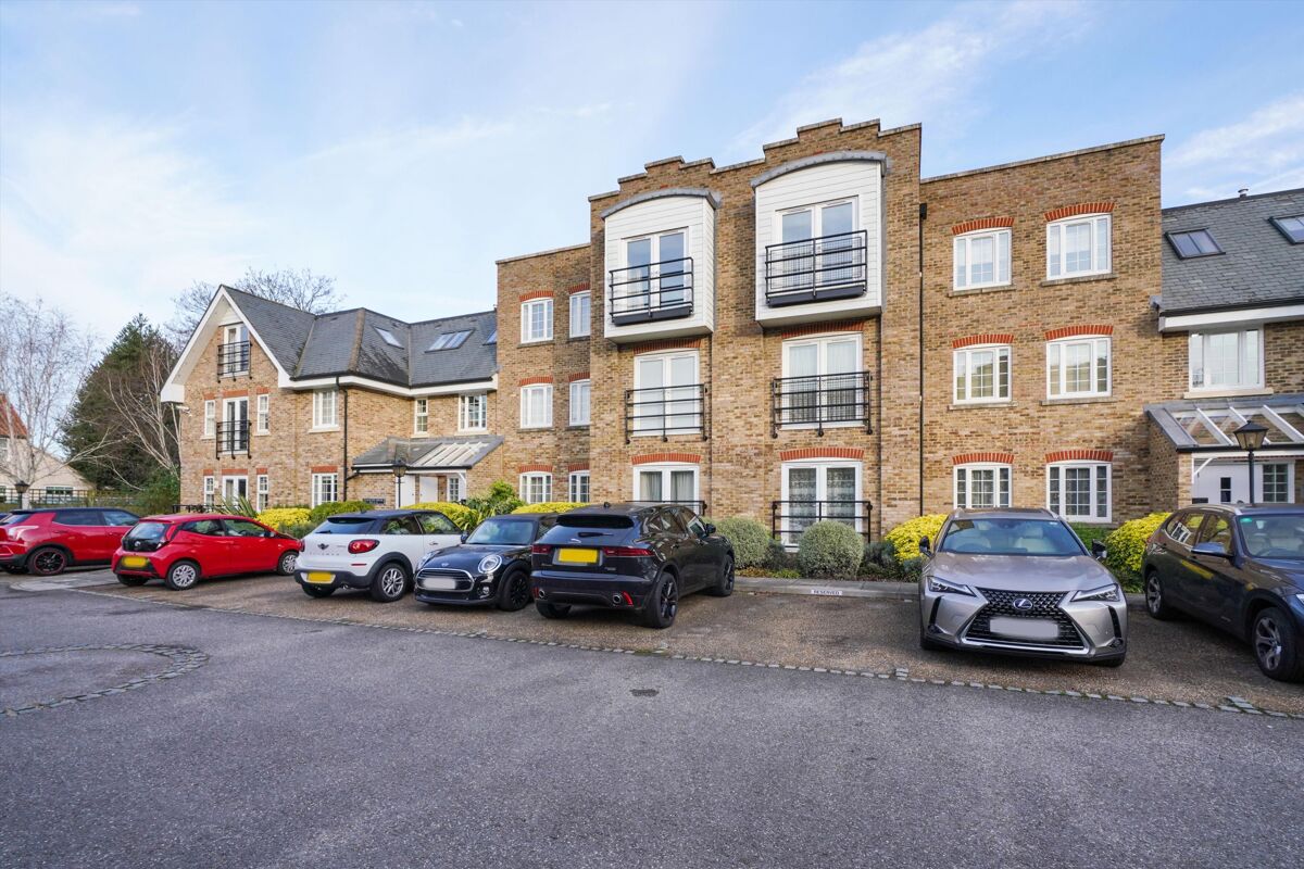flat to rent in Whittets Ait, Jessamy Road, Weybridge, Surrey, KT13 ESQ012111817 Knight Frank