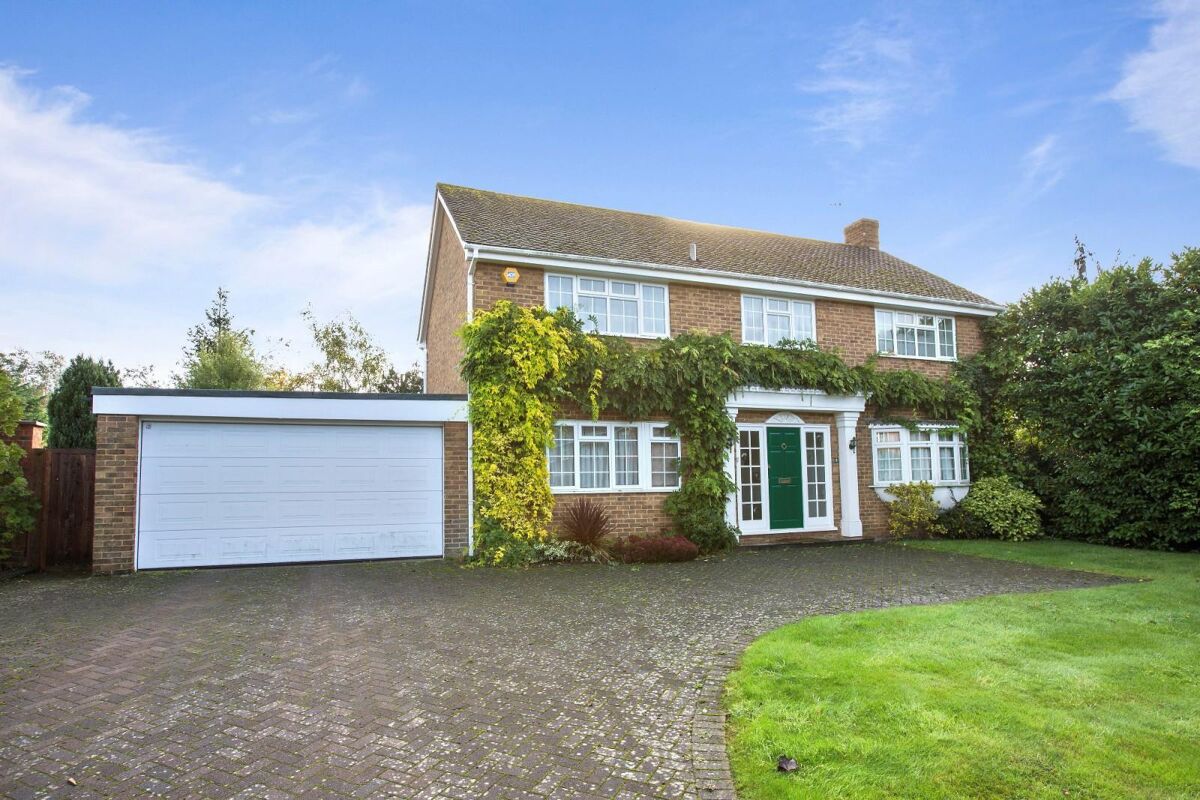 house to rent in Millhedge Close, Cobham, Surrey, KT11 ESQ012117643