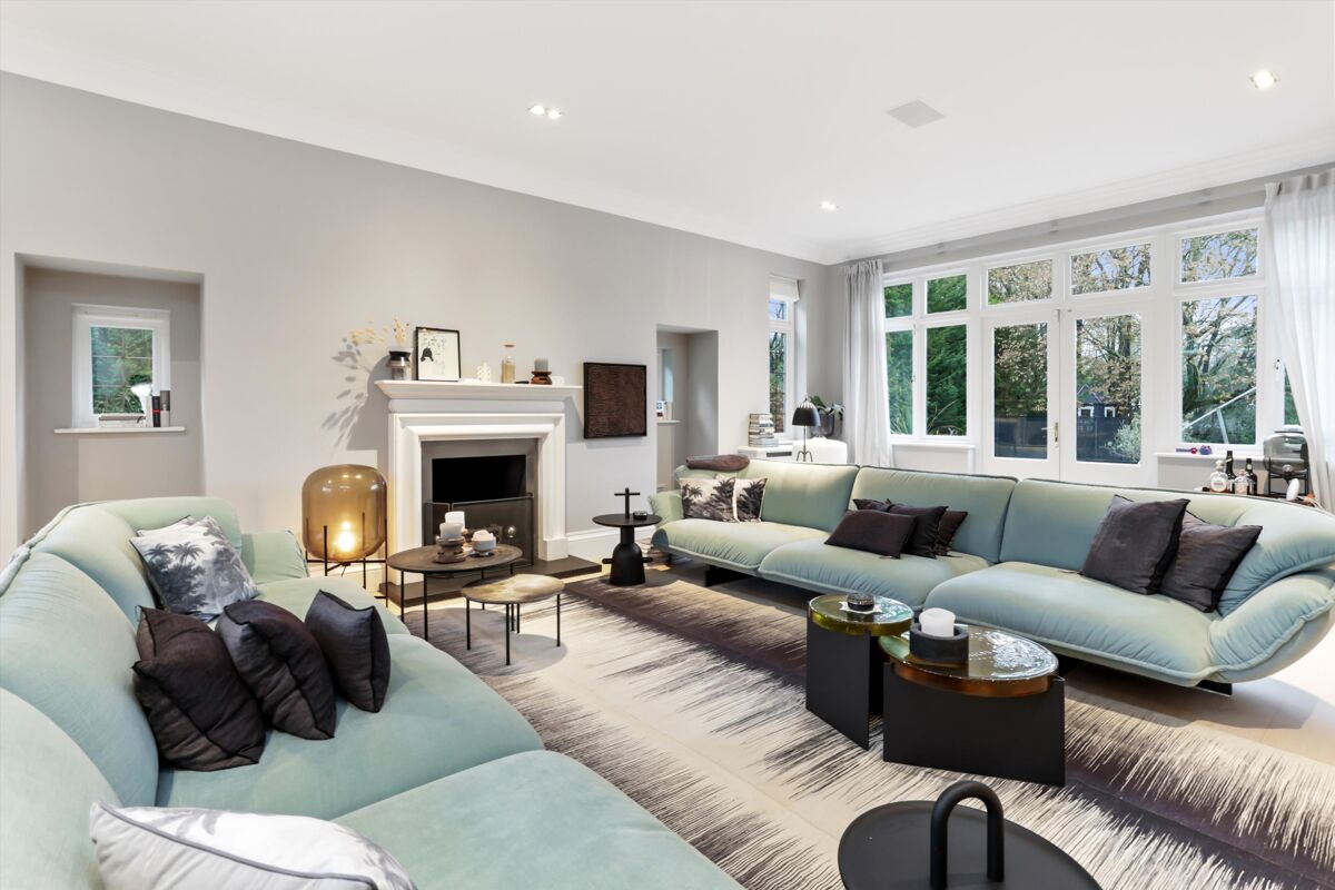 house to rent in Montrose Gardens, Oxshott, Leatherhead, Surrey, KT22