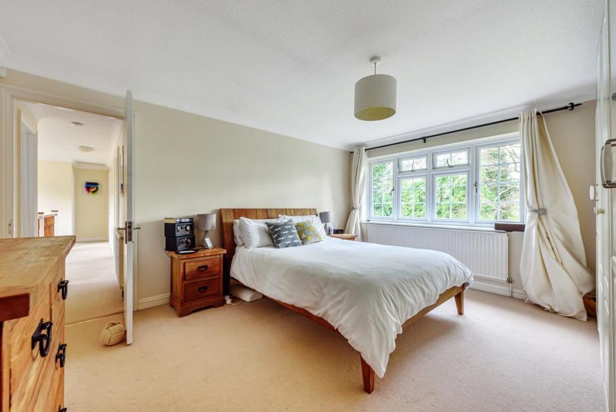 house to rent in Brackenhill, Sandy Lane, Cobham, Surrey, KT11