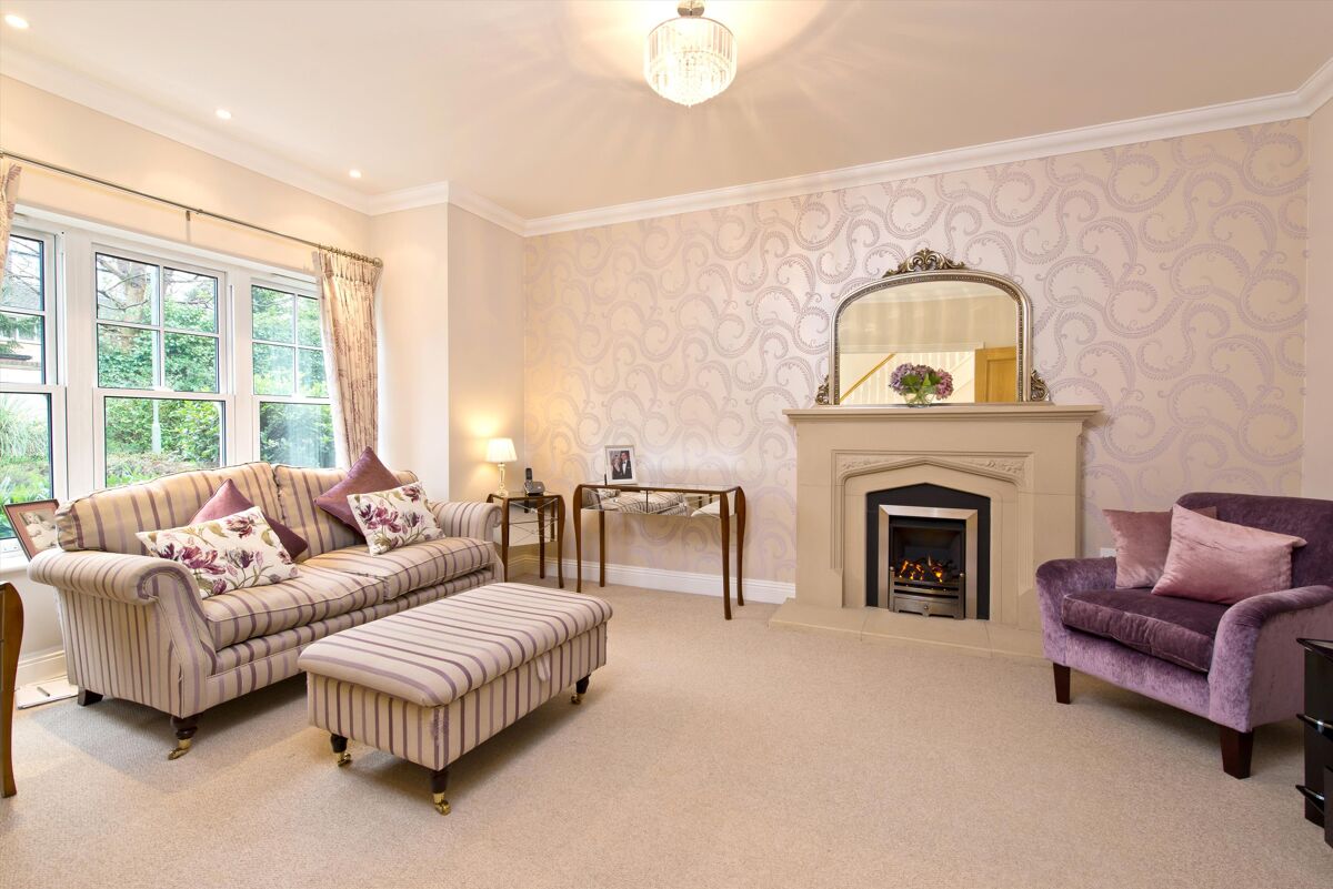 house to rent in Red Lane, Claygate, Surrey, KT10 ESQ012220117