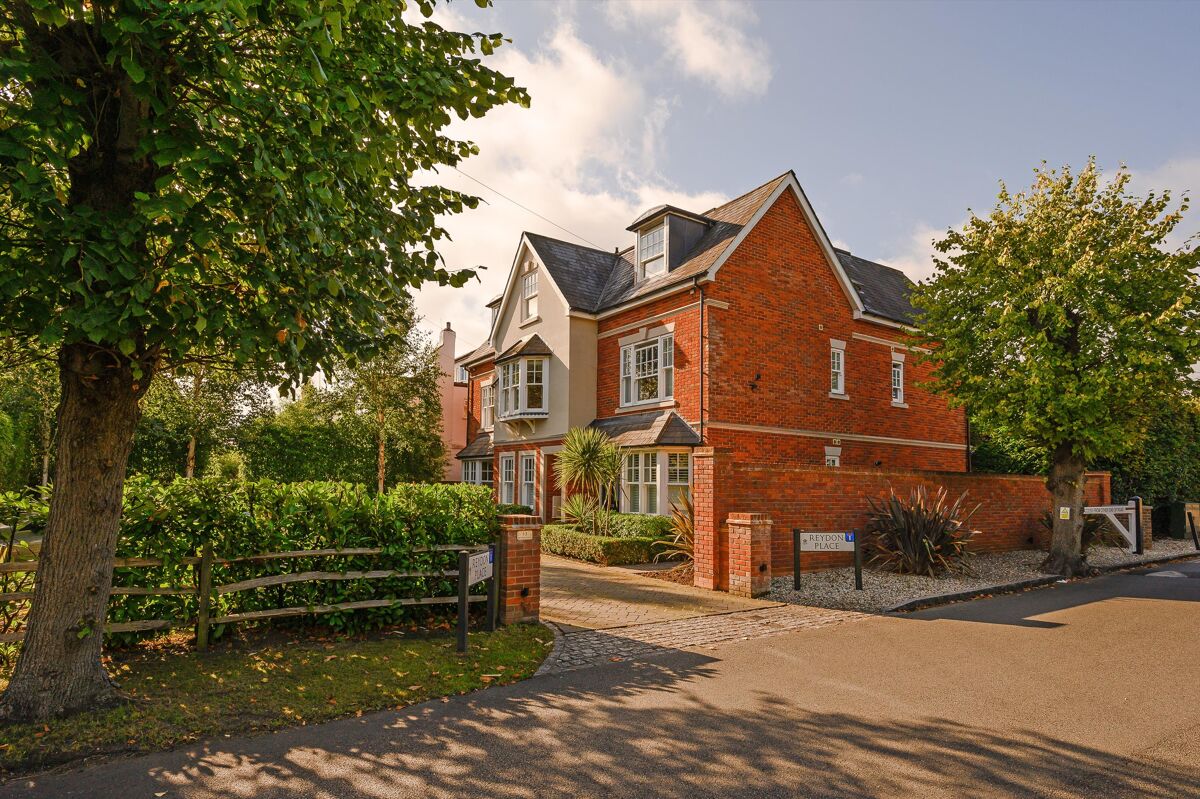 house to rent in Reydon Place, WaltononThames, Surrey, KT12