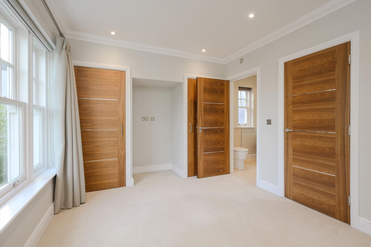 house to rent in Reydon Place, WaltononThames, Surrey, KT12