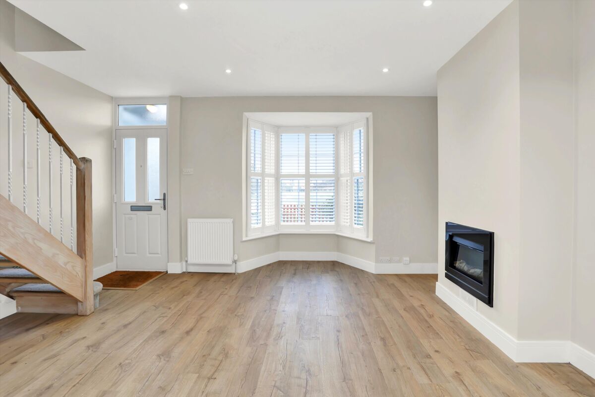 house to rent in West End Lane, Esher, Surrey, KT10 ESQ012225706