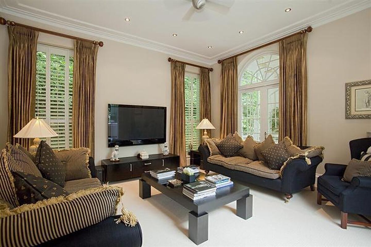 house to rent in Rodona Road, St Hill, Weybridge, Surrey, KT13