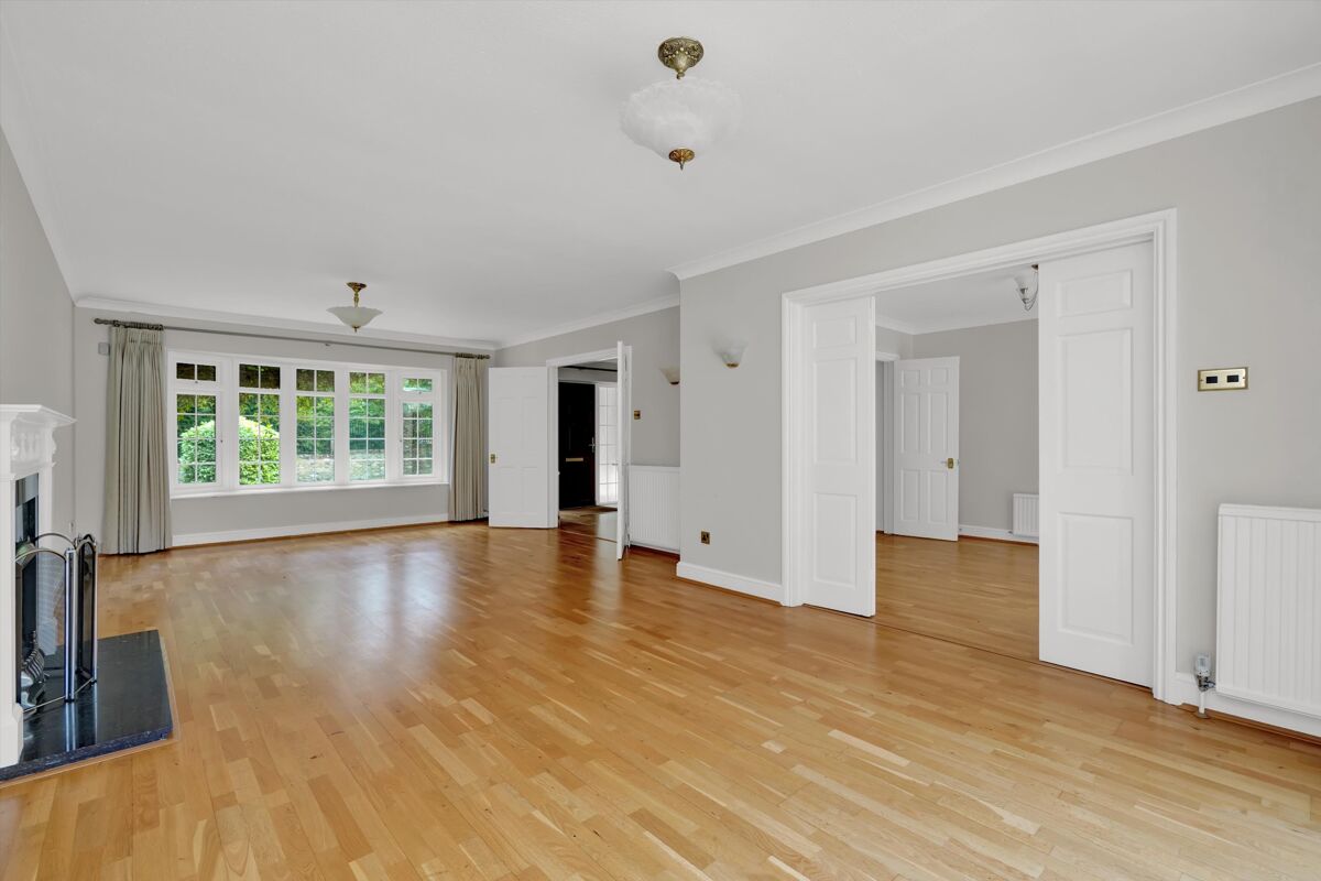 house to rent in Old Avenue, West Byfleet, Surrey, KT14 ESQ012231192