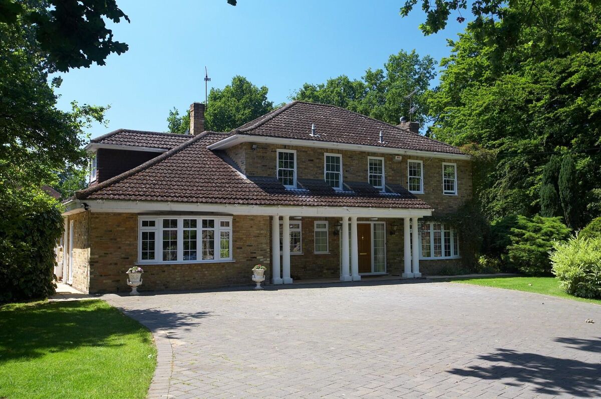 house to rent in Old Avenue, West Byfleet, Surrey, KT14 ESQ012231192