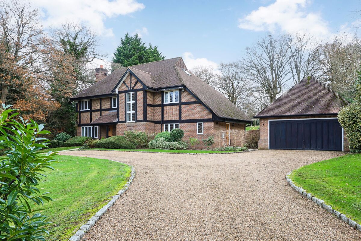 house to rent in Pachesham Park, Leatherhead, Surrey, KT22 ESQ012355139 Knight Frank