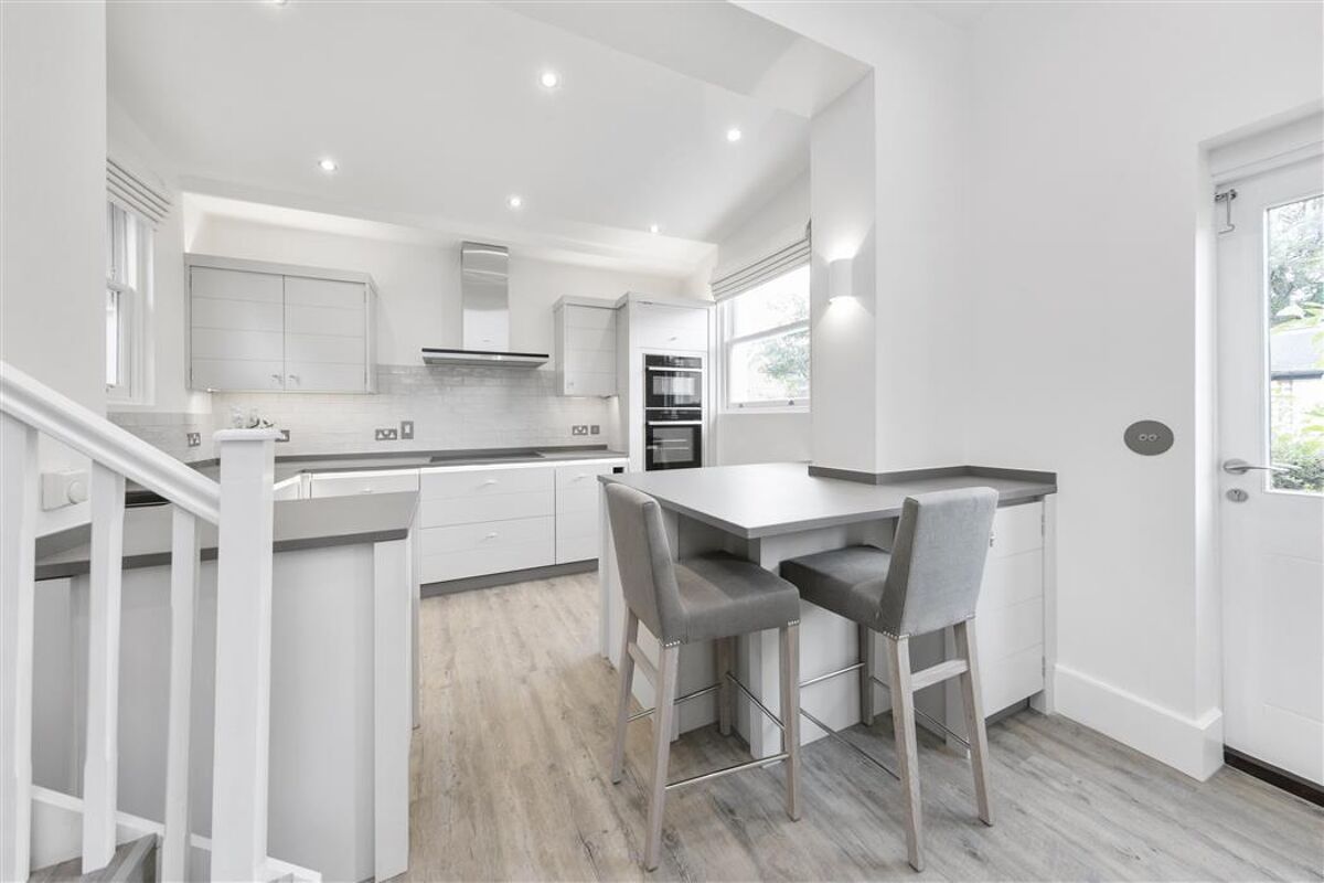 house to rent in The West Wing, Cobham Park, Cobham, Surrey, KT11 ESQ012372399 Knight Frank