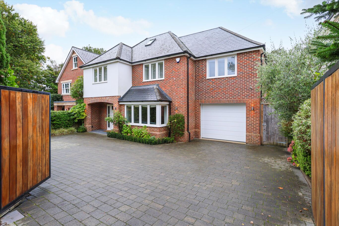 Image of Twinoaks, Cobham, Surrey, KT11.