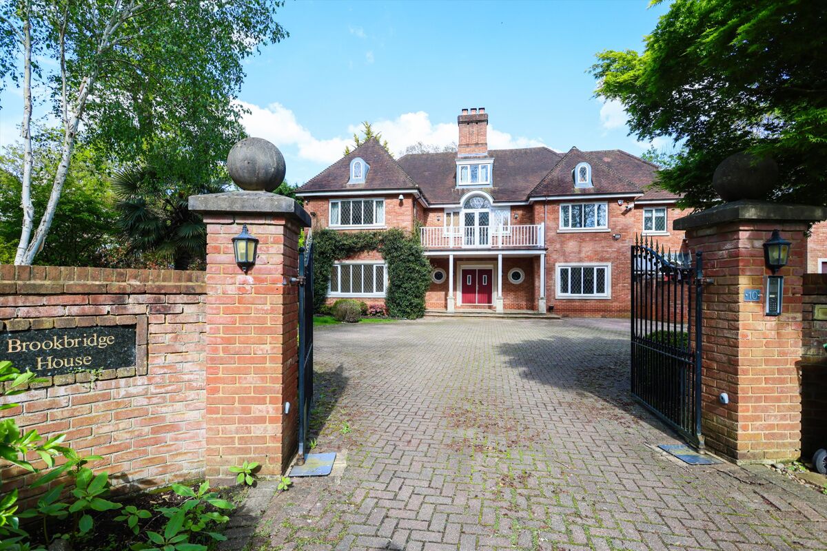 house to rent in Kings Warren, Crown Estate, Oxshott, Surrey, KT22