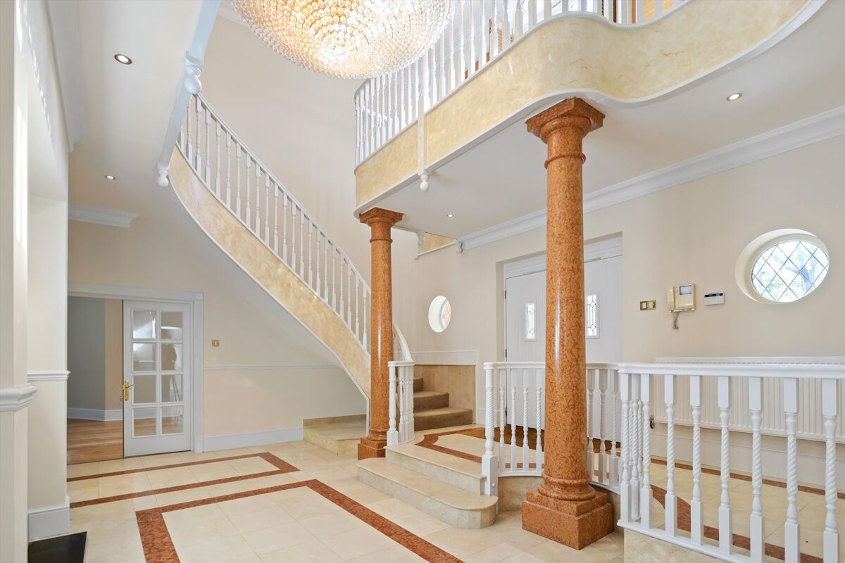 house to rent in Kings Warren, Crown Estate, Oxshott, Surrey, KT22