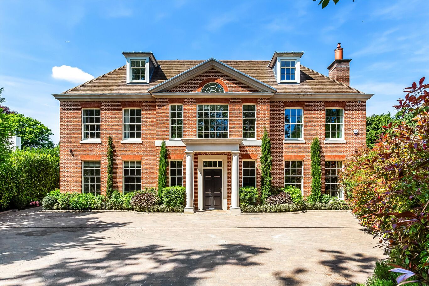 Image of Eaton Park, Cobham, Surrey, KT11