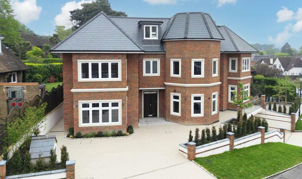 Image of Weybridge Park, Weybridge, Surrey, KT13