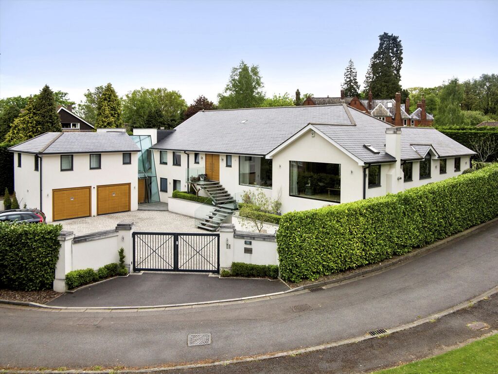 Image of Woodpecker Close, Cobham, Surrey, KT11